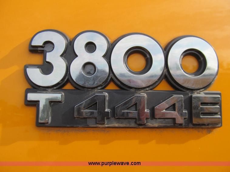 image for item K6256 2003 International 3800 school bus