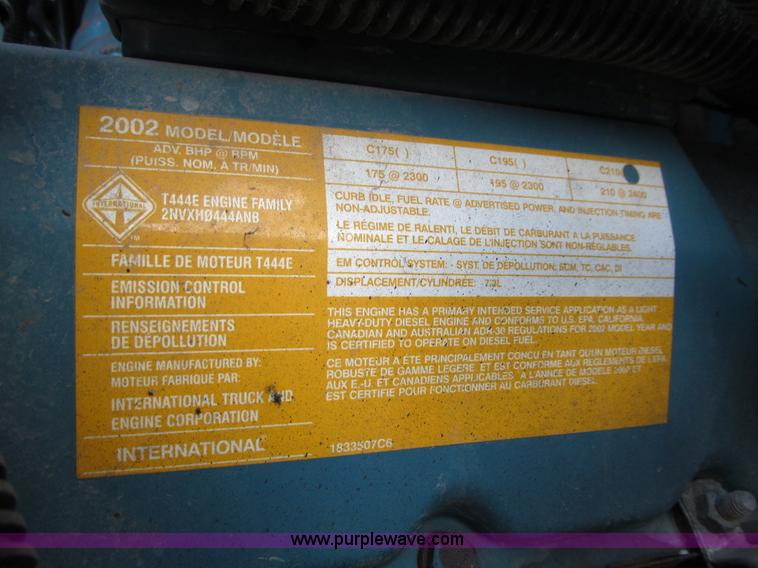 image for item K6256 2003 International 3800 school bus