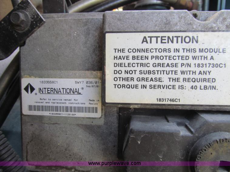 image for item K6256 2003 International 3800 school bus