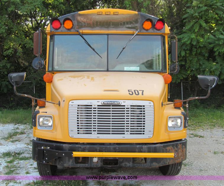 image for item K6257 2005 Freightliner FS65 school bus