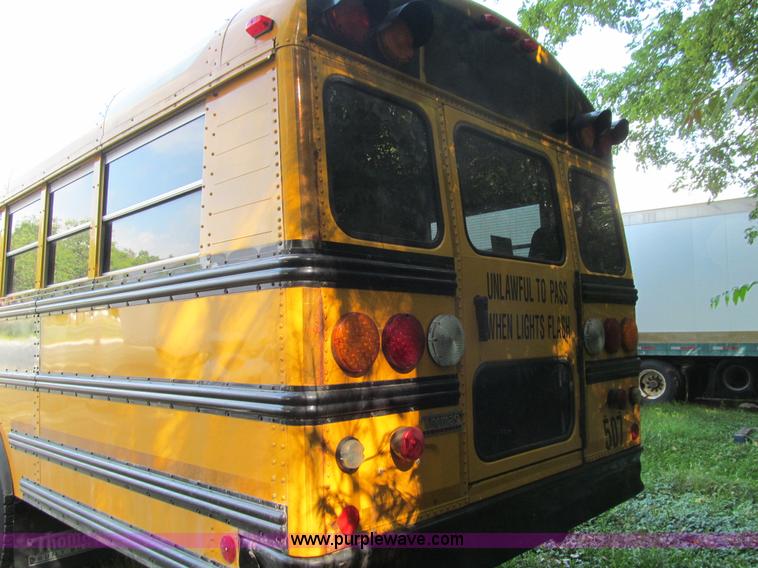 image for item K6257 2005 Freightliner FS65 school bus