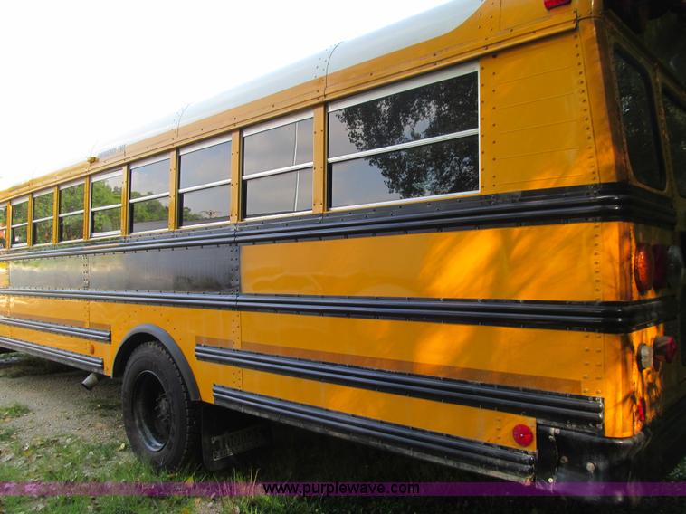 image for item K6257 2005 Freightliner FS65 school bus