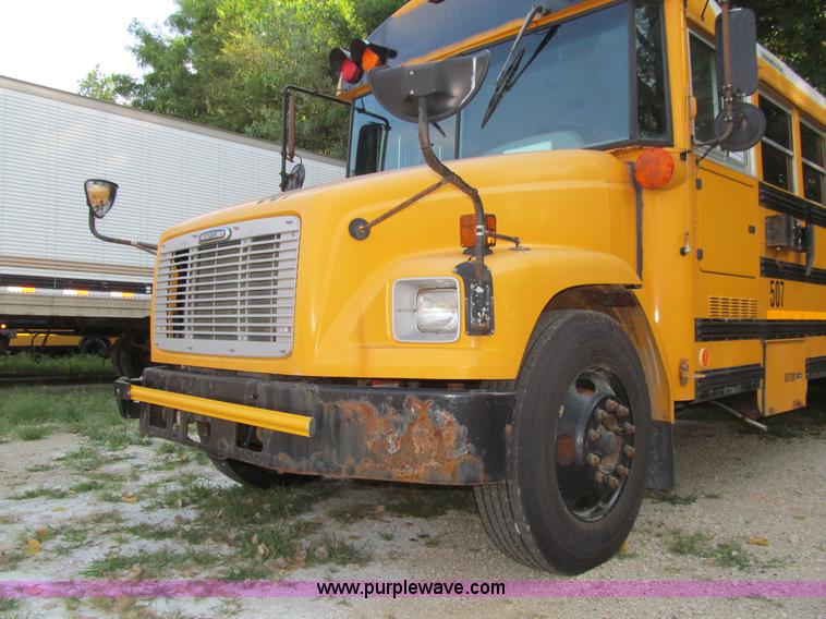 image for item K6257 2005 Freightliner FS65 school bus