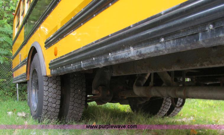 image for item K6257 2005 Freightliner FS65 school bus