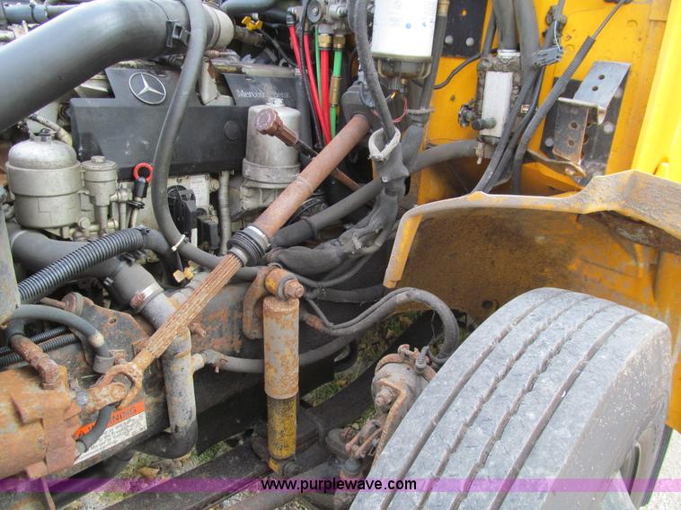 image for item K6257 2005 Freightliner FS65 school bus