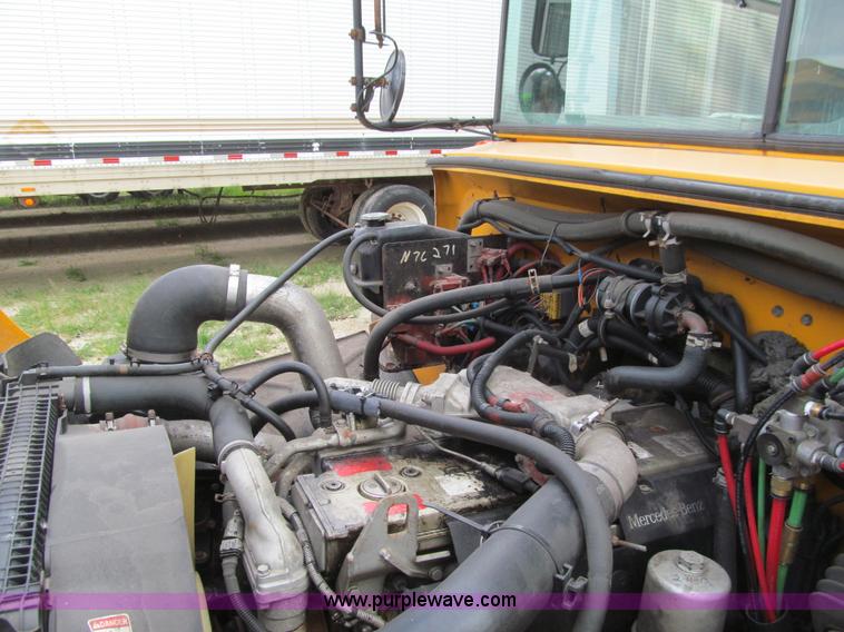 image for item K6257 2005 Freightliner FS65 school bus