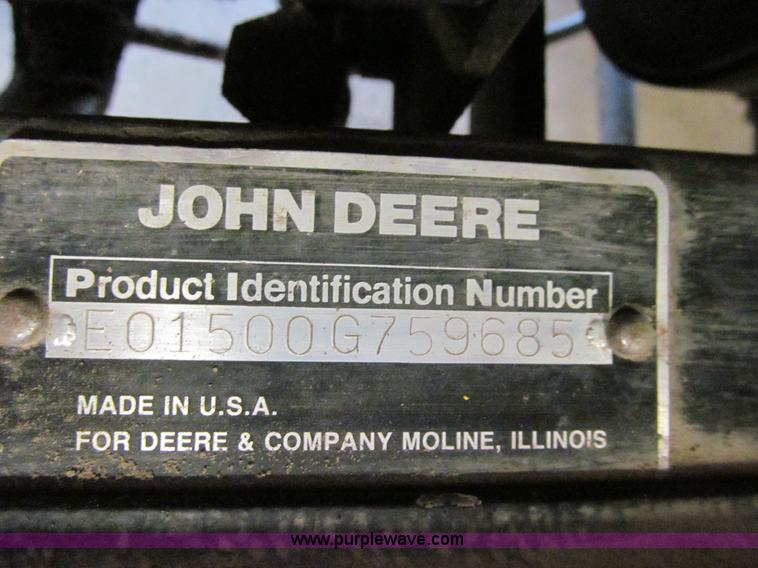 image for item K6297 John Deere 1500 self-propelled sprayer