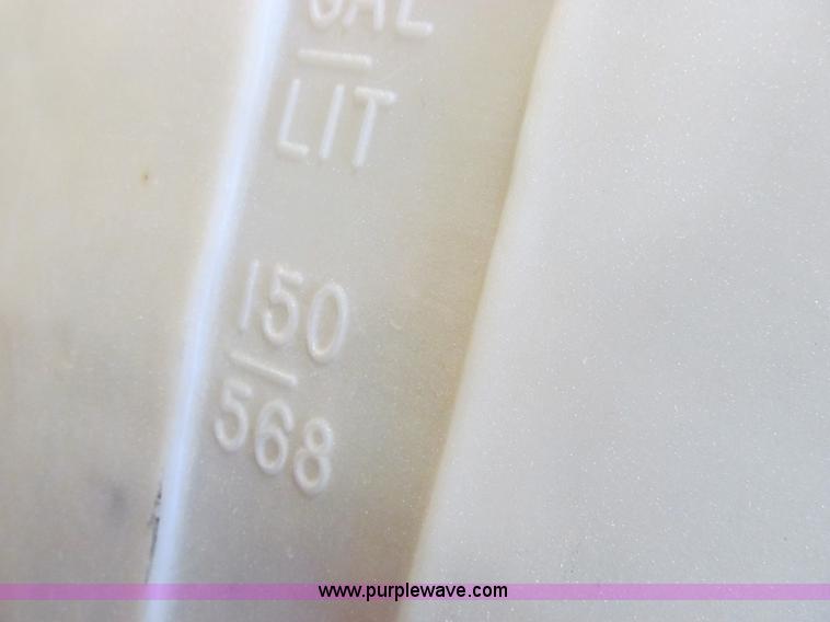 image for item K6297 John Deere 1500 self-propelled sprayer