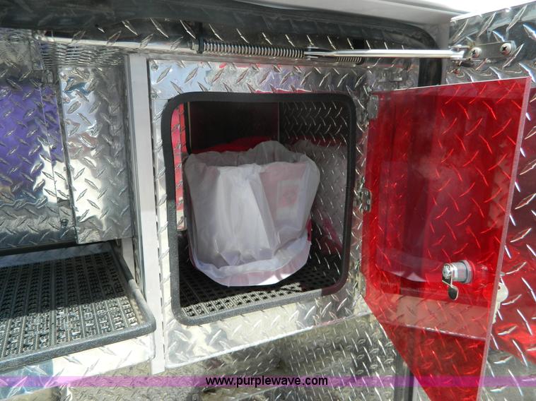 image for item K8180 1999 Ford Econoline E450 ambulance