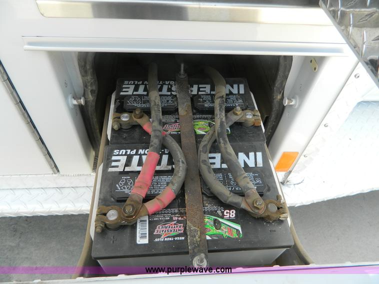 image for item K8180 1999 Ford Econoline E450 ambulance