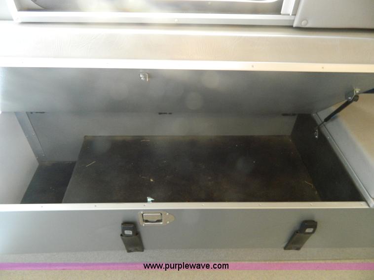 image for item K8180 1999 Ford Econoline E450 ambulance