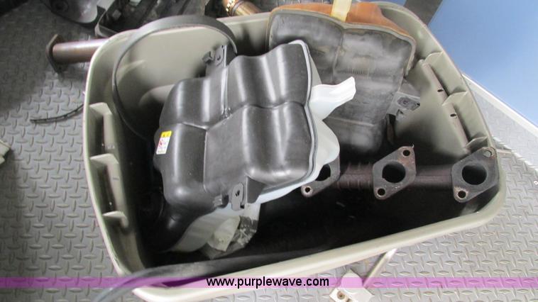 image for item L5253 2004 Ford F350 Super Duty ambulance