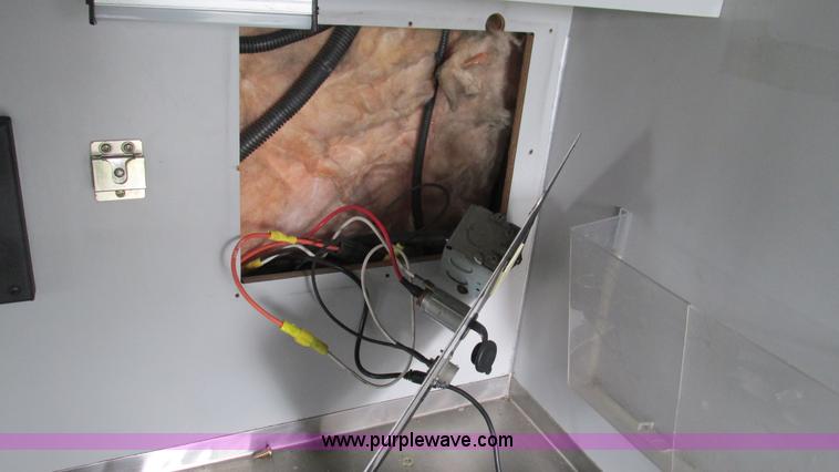 image for item L5253 2004 Ford F350 Super Duty ambulance