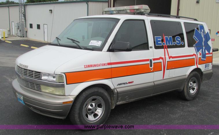 image for item L5254 2002 Chevrolet Astro van