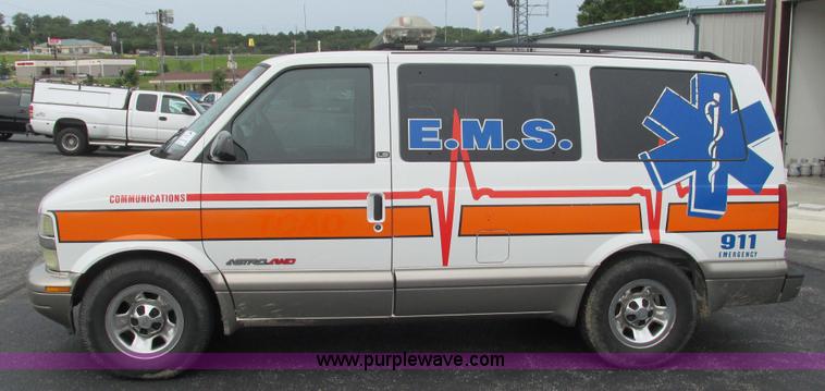 image for item L5254 2002 Chevrolet Astro van