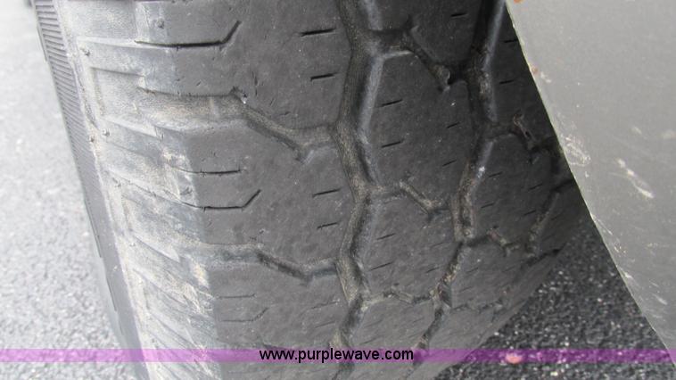 image for item L5254 2002 Chevrolet Astro van