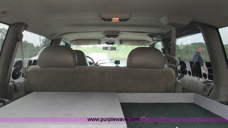 image for item L5254 2002 Chevrolet Astro van