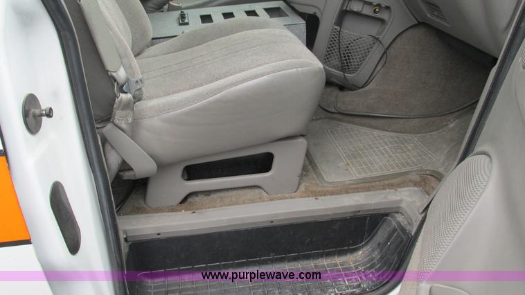 image for item L5254 2002 Chevrolet Astro van