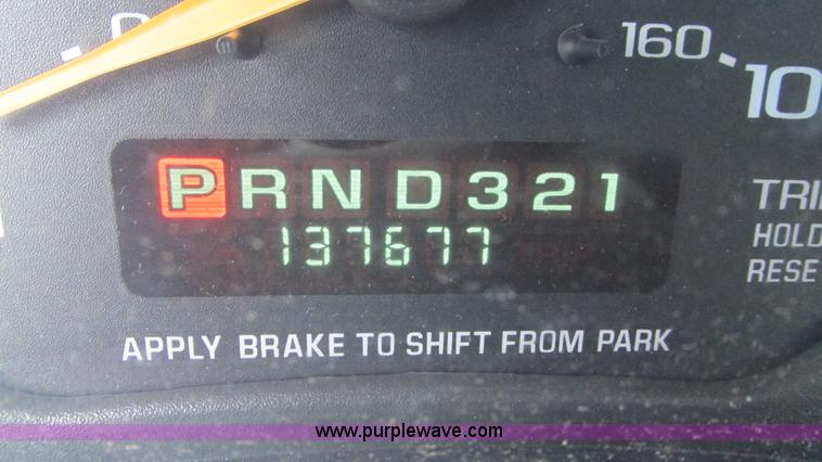 image for item L5254 2002 Chevrolet Astro van