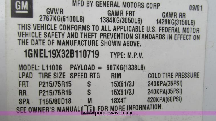 image for item L5254 2002 Chevrolet Astro van