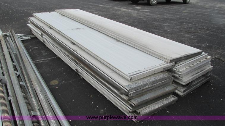 image for item L5255 (3) Delden garage doors