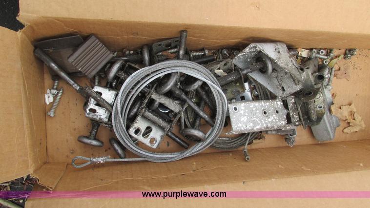 image for item L5255 (3) Delden garage doors