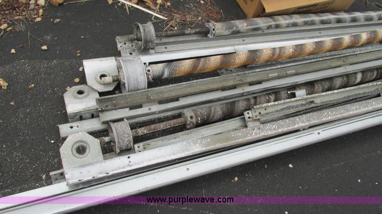 image for item L5255 (3) Delden garage doors