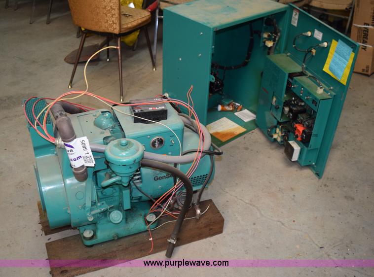 image for item L5805 Onan 2.5 generator set