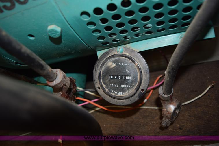 image for item L5805 Onan 2.5 generator set