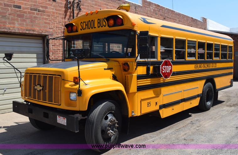 image for item L5810 1998 Chevrolet school bus