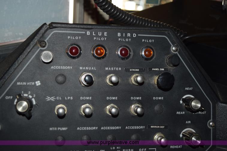 image for item L5810 1998 Chevrolet school bus