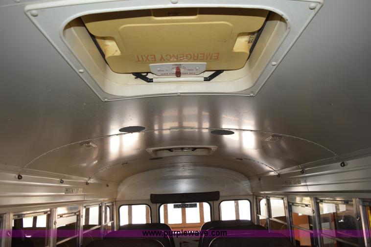 image for item L5810 1998 Chevrolet school bus