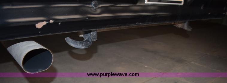 image for item L5810 1998 Chevrolet school bus