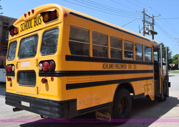 image for item L5811 1997 Chevrolet B7 school bus