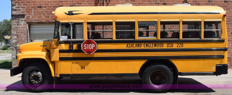 image for item L5811 1997 Chevrolet B7 school bus