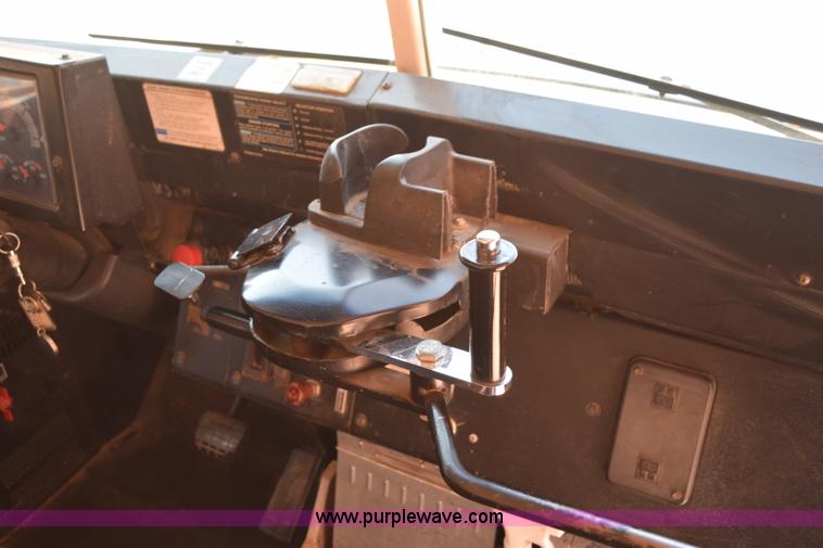 image for item L5811 1997 Chevrolet B7 school bus