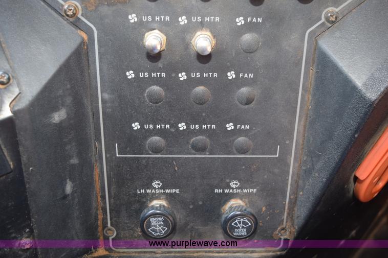 image for item L5811 1997 Chevrolet B7 school bus