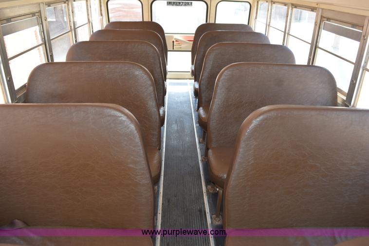 image for item L5811 1997 Chevrolet B7 school bus