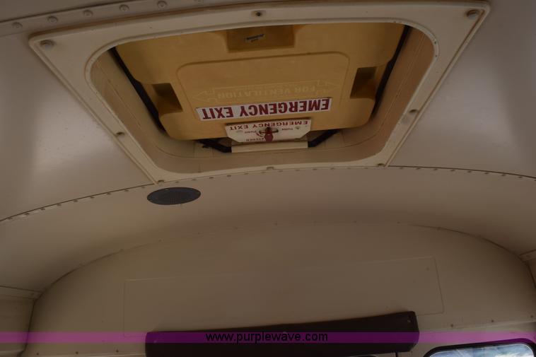 image for item L5811 1997 Chevrolet B7 school bus