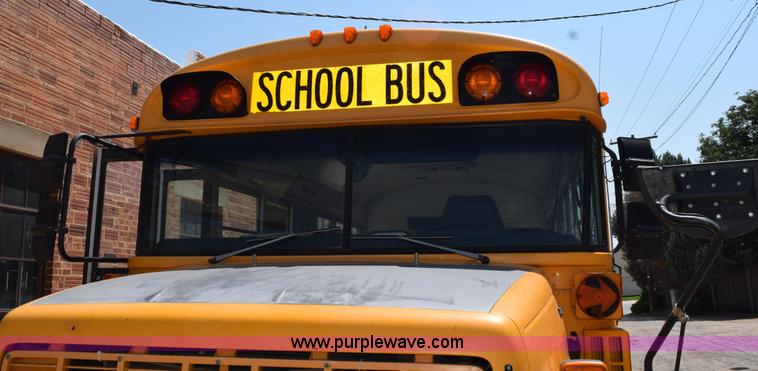 image for item L5811 1997 Chevrolet B7 school bus