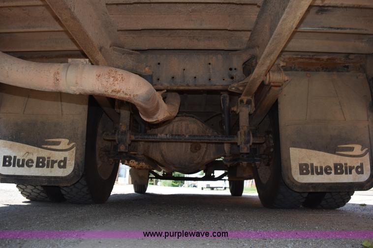 image for item L5811 1997 Chevrolet B7 school bus