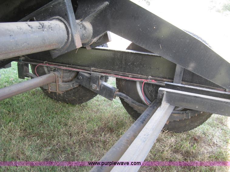 image for item L6330 2008 Hillsboro Tuff Loader dump trailer