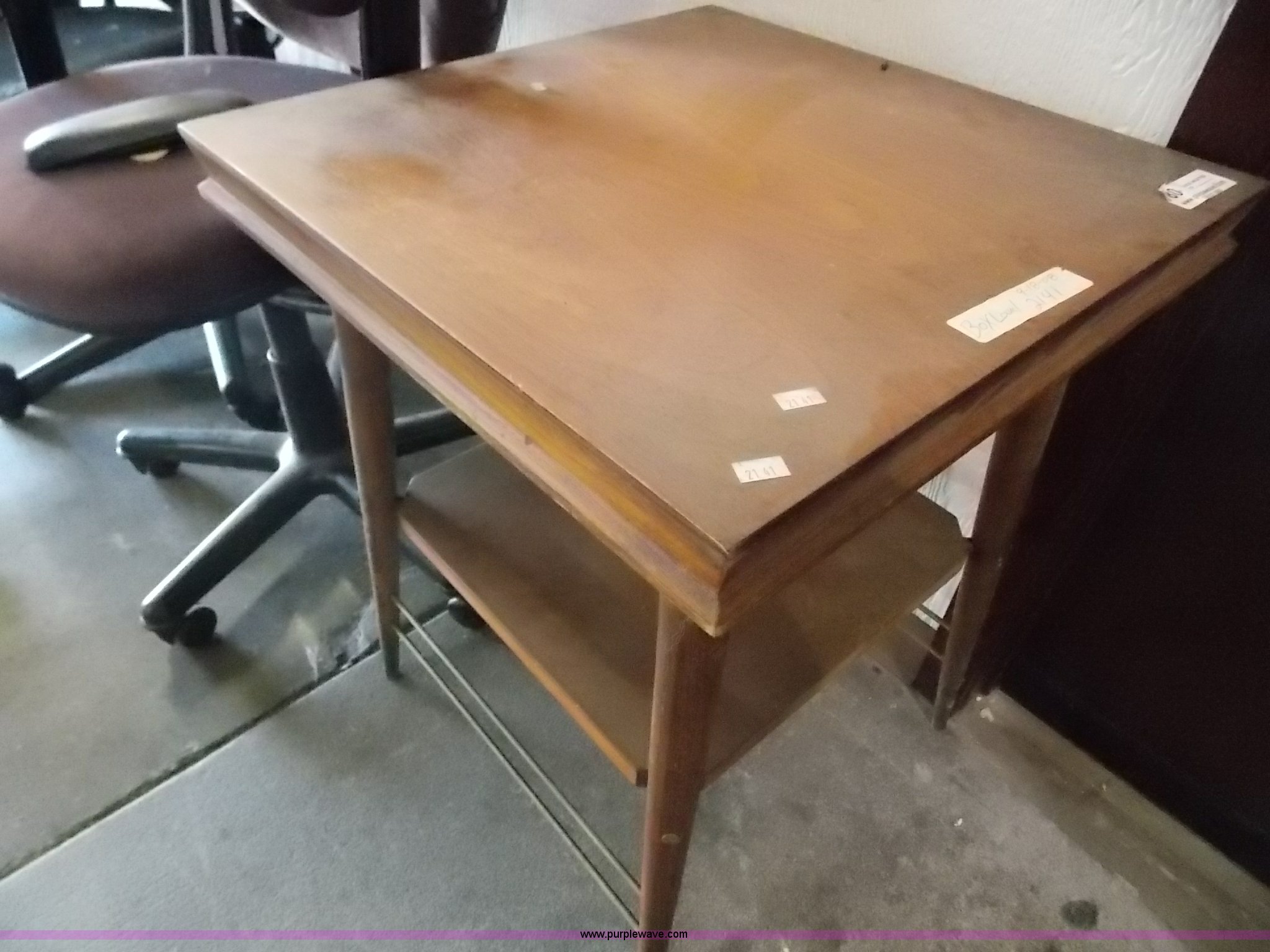 Assorted office furniture in Manhattan, KS Item BT9212 sold Purple Wave