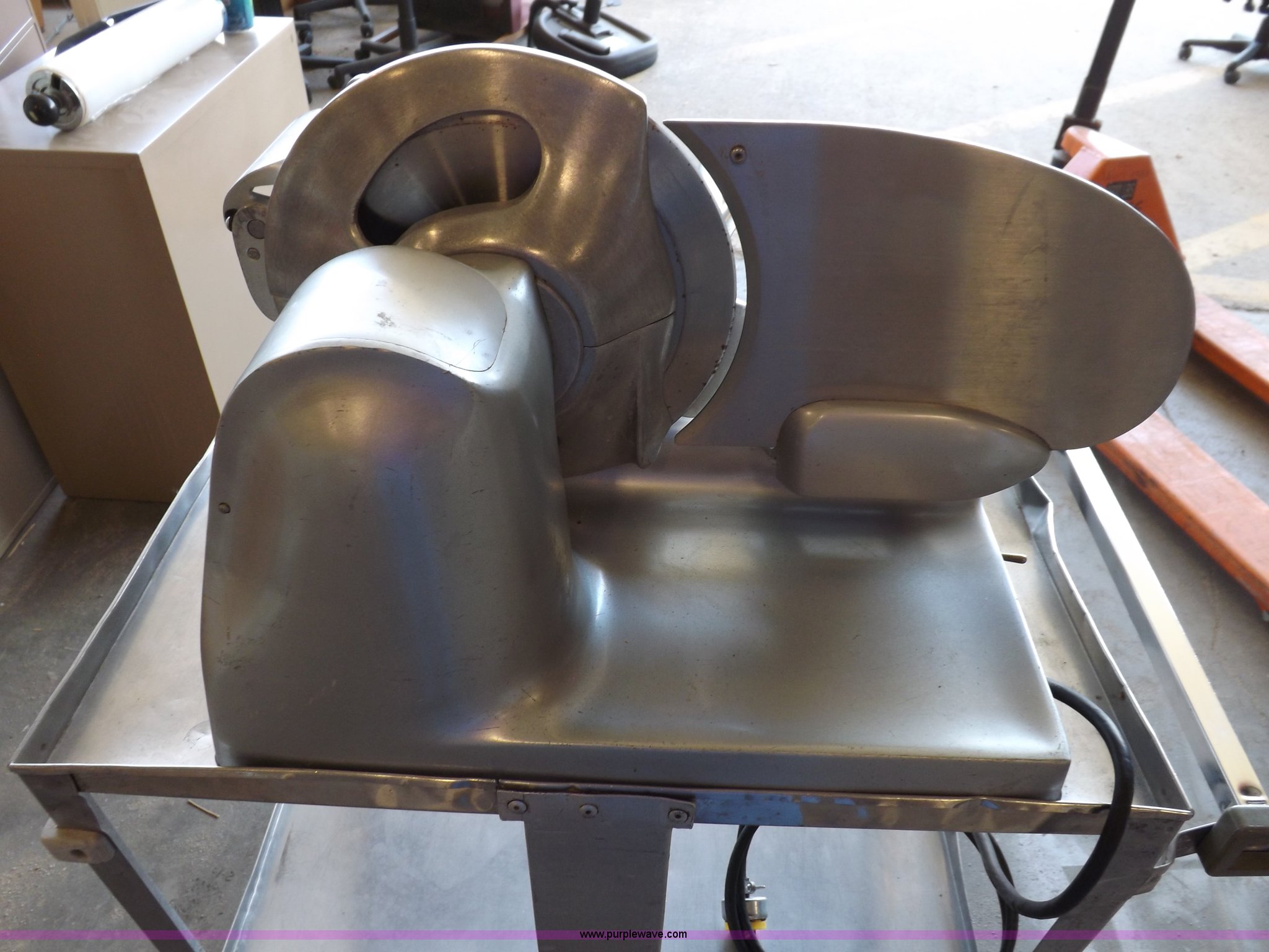 Hobart 410 slicer in Garden City, KS Item J6851 sold Purple Wave