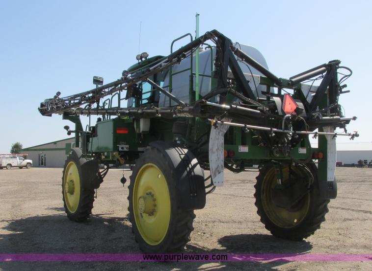 image for item A8853 2012 John Deere 4830 self-propelled sprayer