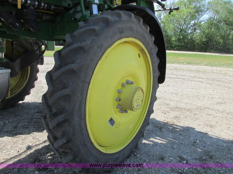image for item A8853 2012 John Deere 4830 self-propelled sprayer