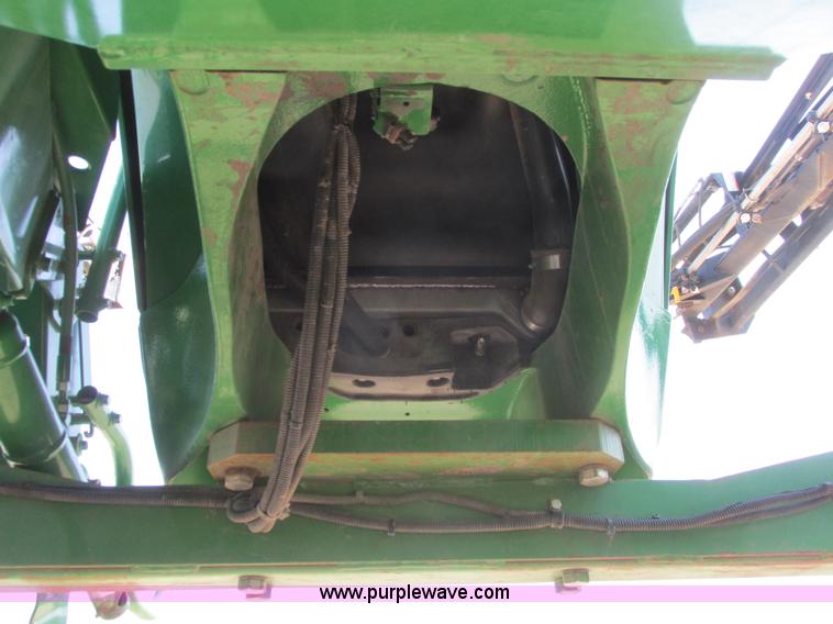 image for item A8853 2012 John Deere 4830 self-propelled sprayer