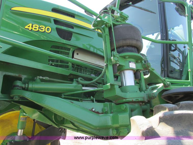 image for item A8853 2012 John Deere 4830 self-propelled sprayer