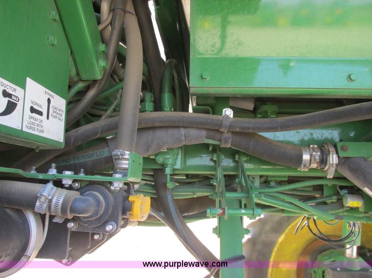 image for item A8853 2012 John Deere 4830 self-propelled sprayer