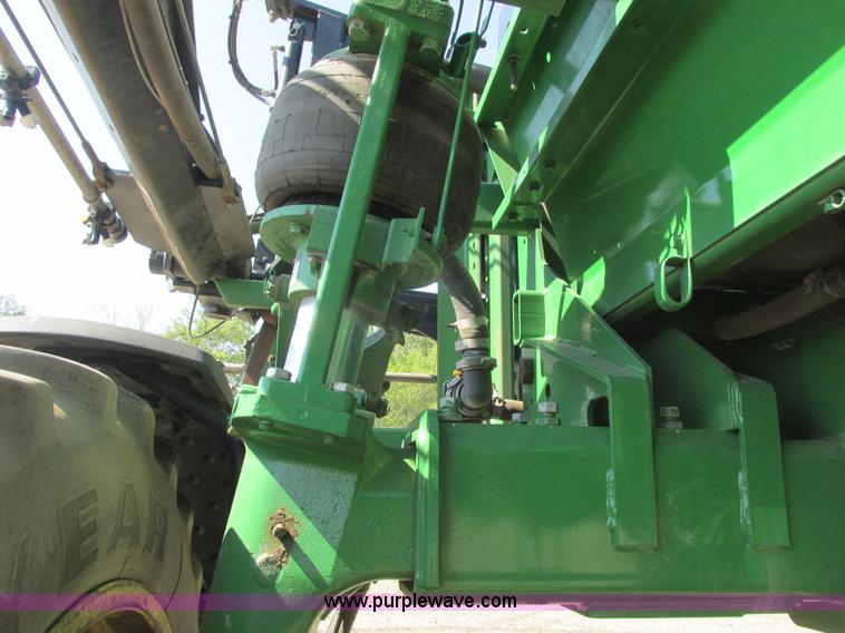 image for item A8853 2012 John Deere 4830 self-propelled sprayer